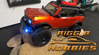 SCX24 Bronco Crawler - Unbox, Review & Test Drive