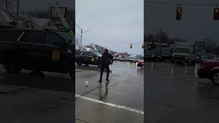 JAMES KING STILL MAKING THAT MONEY ON 10MILE OFF SOUTHFIELD ROAD, 1-16-2025 FILMED BY WAYNE PERRY...