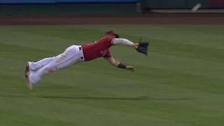 TEX@LAA: Calhoun makes a spectacular diving catch