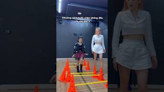 Vượt chướng ngại vật theo phong cách model 😬| Practice for model kids