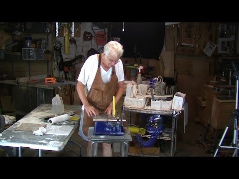 How To Use a Small Wet Saw to Cut Marble/Granite Tiles How To Use a Small Wet Saw to Cut Marble/Granite Tiles