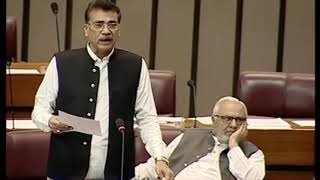 Must check this and spot what MNAs are doing in background in such serious talk