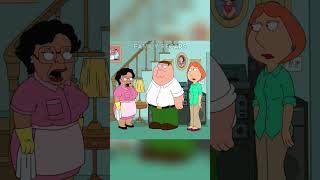 A NOVA FAXINEIRA #shorts #familyguy