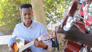 Nturi wenyine by Israel Mbonyi(Acoustic)