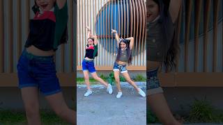 #dance by Nandini & Kashish ❤️#viral #youtubeshorts #nandini091013 #shorts