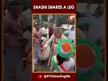 Congress Leader Shashi Tharoor Dances During Campaigning In Thiruvananthapuram Constituency