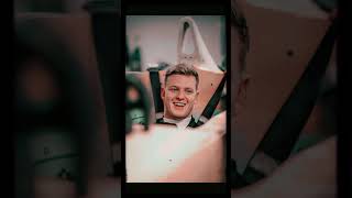 I’m a big fan of his charming smile 😊 #mickschumacher รอยยิ้มพิมพ์ใจของหนุ่มมิค : )