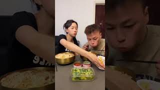 夫妻美食  看看贪吃老公能换明白吗