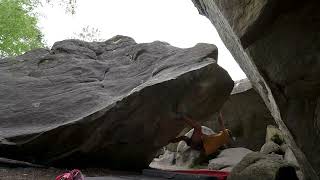 Fontainebleau, Gorge aux Châts, Humérus Clausus (7b)