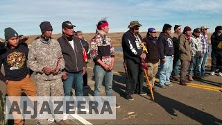 North Dakota pipeline: Protesters clash with police