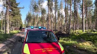 Skogsbrand, utanför Eskilstuna i Ärla 240519