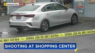 Man wounded in shooting at Newark, Delaware shopping center