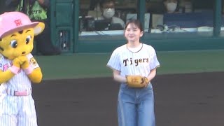 【始球式で女優の山田杏奈さんが登板！！】阪神対楽天