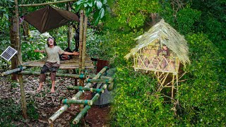 Survive in the jungle for 8 days with only 1 day of prepared food. 'Survive and return home'