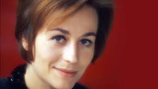 A Charming Woman ''Annie Girardot''