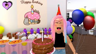 Decorating For Baby Goldies Birthday Party In Roblox Titi Games Getplaypk - 