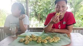 Mukbang raw momo