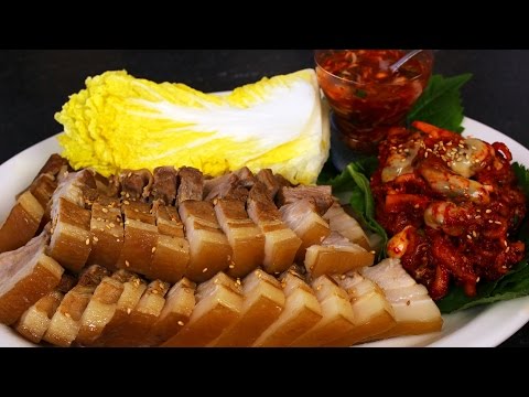 Pork wraps (Bo-ssam: 보쌈) Pork wraps (Bo-ssam: 보쌈)