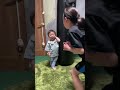 姉にかまって欲しくて片側占領してアピールする弟🥊🤣 shorts funny video👧👶😂