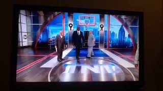 A fight breaks out between Kenny Smith, Charles Barkley, and Shaq
