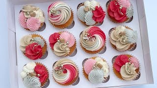How I Decorate Cupcakes for Small Business (Instagram Trending Cupcake Designs)
