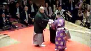 Tomebasami (final cut) at Hokutoriki's Danpatsu-shiki , Sumo : after Natsubasho 2012