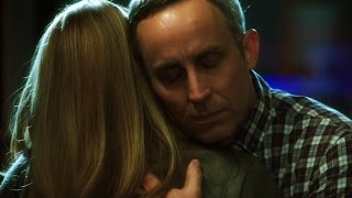 CSI S13E12 Hodge embrace Mogan