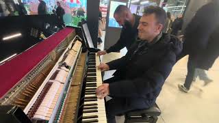 Henri and Jared London boogie piano jam!