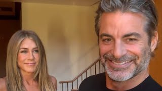 Jennifer Aniston and Boyfriend Jim Curtis Shares New Looks Into Their Romance