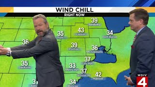 Jason Carr or Brandon Roux? Who's doing the weather today?