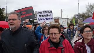 Thousands of Austrians protest far-right Freedom Party