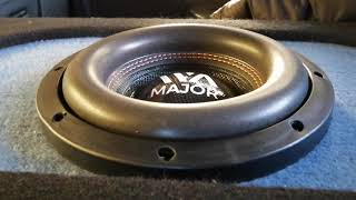 Subwoofer WarAudio Major 8 pulgadas - música Yellow Claw