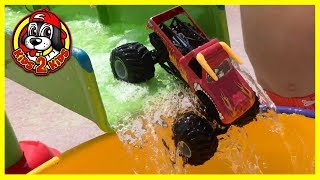 Hot Wheels Monster Jam Toy Trucks Playing and Racing - El Toro Loco At The Waterpark Wave Pool