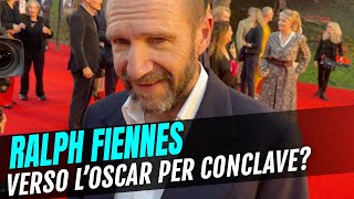 Conclave, intervista a Ralph Fiennes: odore di Oscar per l'attore?