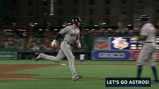 HOU@BAL: Moran hits towering shot for his first homer