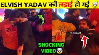 Elvish Yadav Shocking 😳 Fight Video! Elvish Yadav Friend Vinay Yadav Falls Down From Stage Video