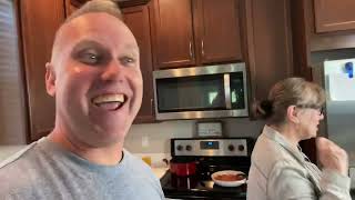 Swifty Cooking with Mom ep1 My Favorite Pasta