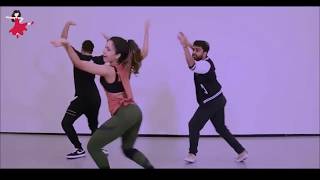 Chhote Chhote Peg Dance Video.  Yo Yo Honey Singh Songs