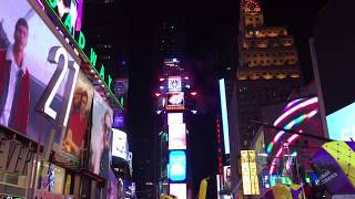 ニューヨーク タイムズスクエア 年越しカウントダウン (New York Times Square Ball Drop) 2017→2018