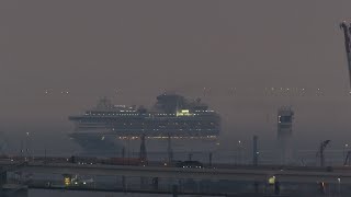 ダイヤモンド・プリンセス - DIAMOND PRINCESS - 　入港・着岸（横浜港大さん橋）　[4K](2023年9月29日)