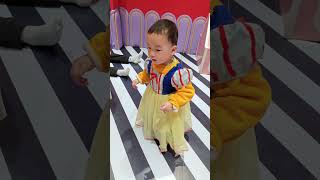 男孩子怎么了，只要穿上公主裙就是小公主了，哈哈哈哈👸🏻 #babyshorts #baby #cutebaby ＃short