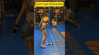 Men distract seen Her Crazy Spinning Kick 😱 | muay thai taekwondo kickboxing mma kick