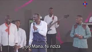 Iyo Mana ni nziza avec Chris Ndikumana à Abidjan