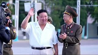 北朝鮮 「金正恩同志が共和国創建75周年慶祝民防衛武力閲兵式参加者と記念写真 (김정은동지 공화국창건 75돐경축 민방위무력열병식 참가자와 기념사진)」 KCTV 2023/09/11 日本語字幕