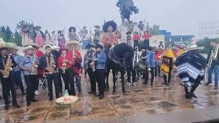 Tamborazos De Durango Unidos, Interpretando Un Tema Representativo de Este lindo Estado.