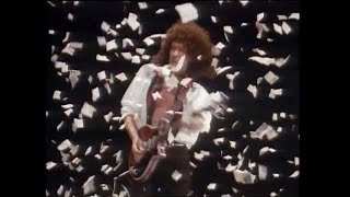 Queen - The Show Must Go On (Official Video)