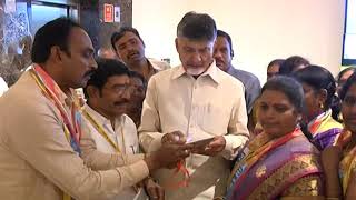 VISWA BRAHMN WOMEN FELICITATED TO AP CM AT SECRETARIAT ON 28012019