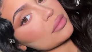 Kylie Jenner doing her makeup using the Kylie Cosmetics Lip Kit #shorts