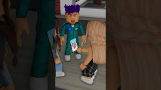 they were watching me dance on their phones at school😭😱#robloxshorts #roblox