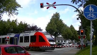 Spoorwegovergang Hohenwestedt (D) // Railroad crossing // Bahnübergang